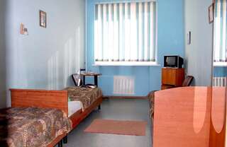 Гостиница Телевышка Бийск Стандартный двухместный номер с 2 отдельными кроватями-1